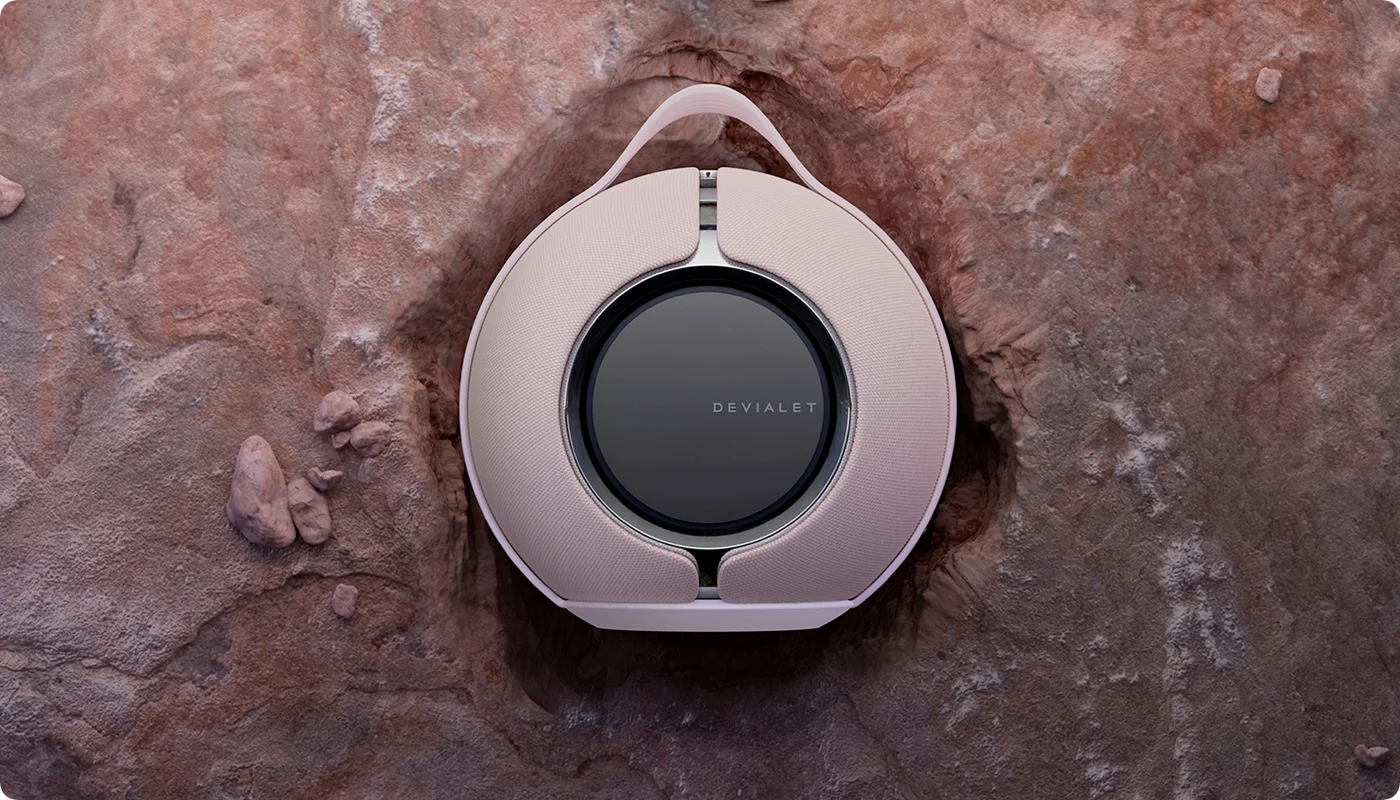 Премиальная портативная колонка Devialet Mania Sunset Rose с беспроводным подключением и элегантным дизайном